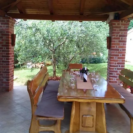In With Balcony, Air Conditioning, W-lan, Washing Machine 3362-2 Poreč