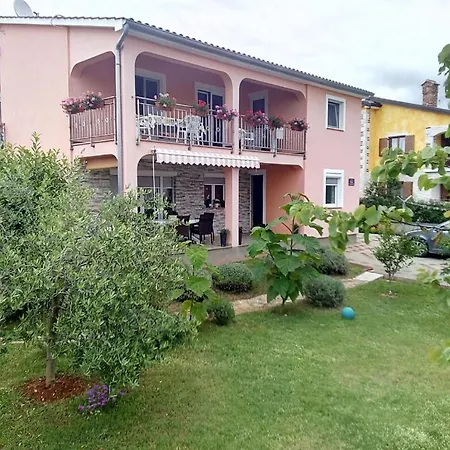In With Balcony, Air Conditioning, W-lan, Washing Machine 3362-2 * Poreč