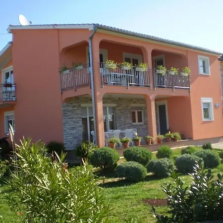 In With Balcony, Air Conditioning, W-lan, Washing Machine 3362-2 Appartement *