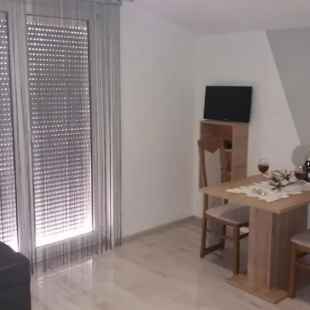 In With Balcony, Air Conditioning, W-lan, Washing Machine 3362-2 Appartement Poreč